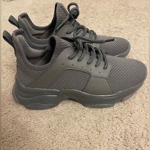 Steve Madden Chunky Sneakers - Gray